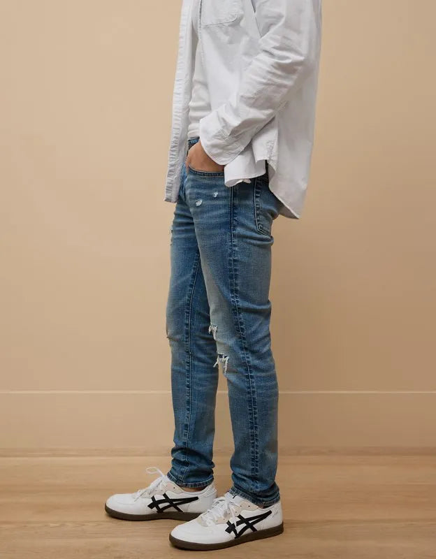 AE Ripped Skinny Jean