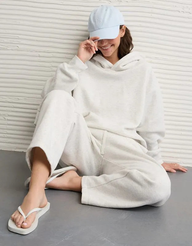 AE Everyday Luxe Barrel Sweatpant