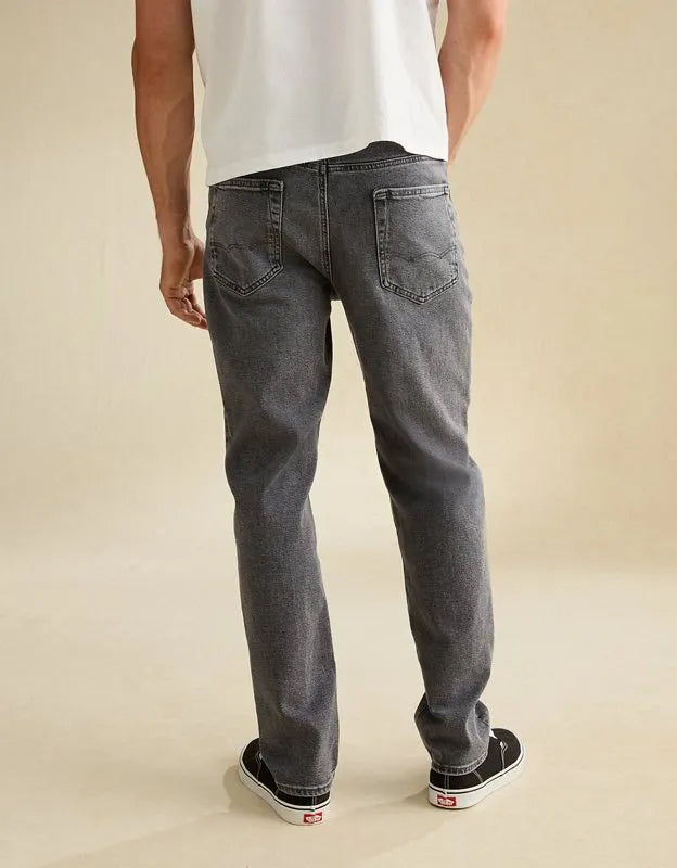 AE Slim Straight Jean