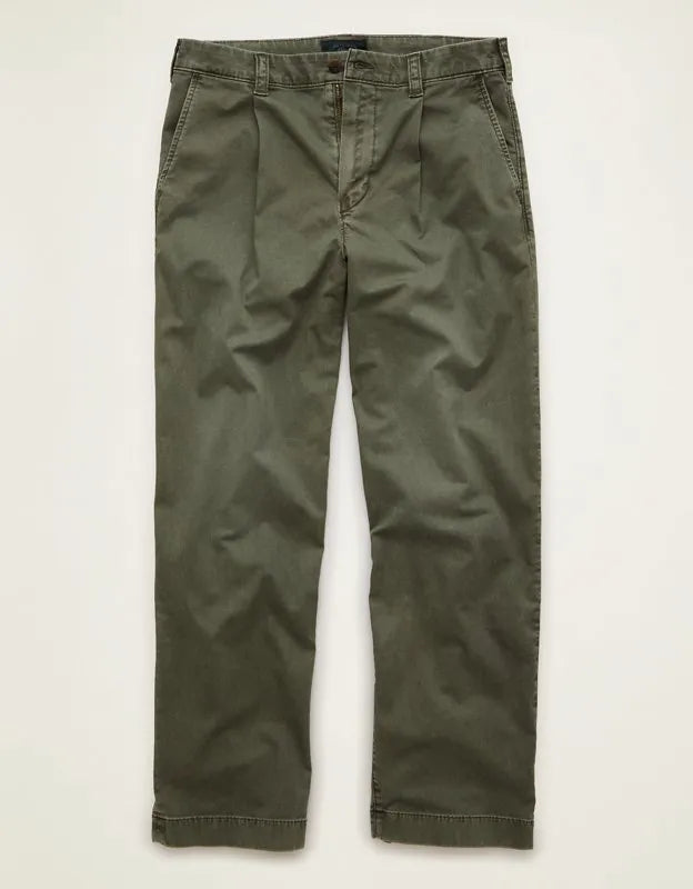 AE Loose Fit Lived-In Pleated Khaki Pant