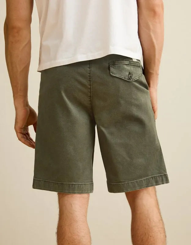 AE 9" Flex Loose Pleated Khaki Short