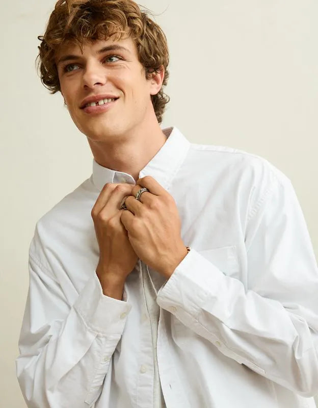 AE Relaxed Fit Oxford Button-Up Shirt