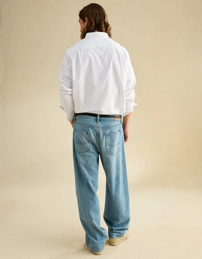AE Standard Fit Oxford Button-Up Shirt