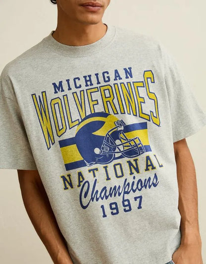 AE Boxy Fit Michigan Wolverines Graphic T-Shirt