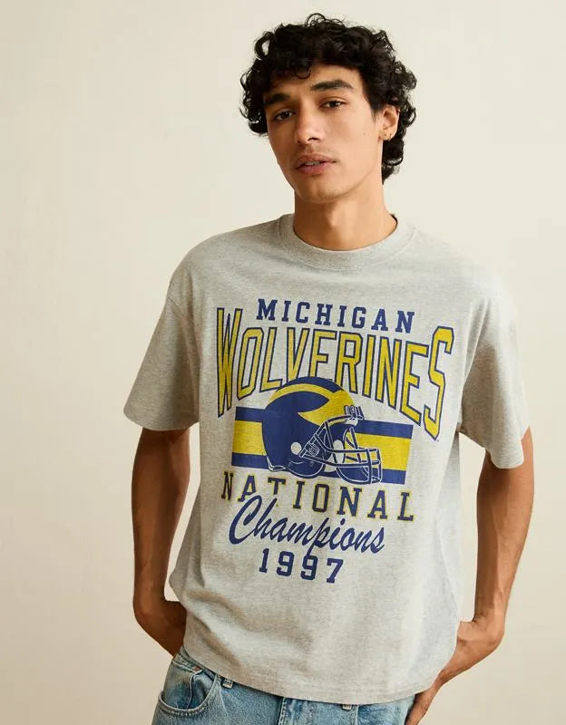 AE Boxy Fit Michigan Wolverines Graphic T-Shirt
