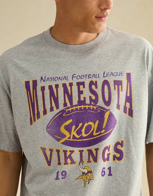 NFL Boxy Fit Minnesota Vikings Graphic T-Shirt