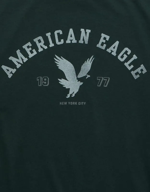 AE Standard Fit Lightweight Logo Graphic T-Shirt