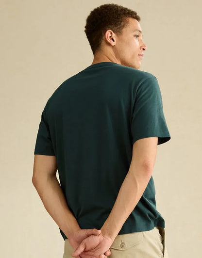 AE Standard Fit Lightweight Logo Graphic T-Shirt