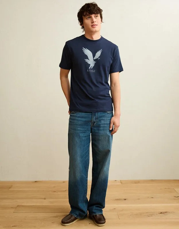 AE Standard Fit Lightweight Logo Graphic T-Shirt