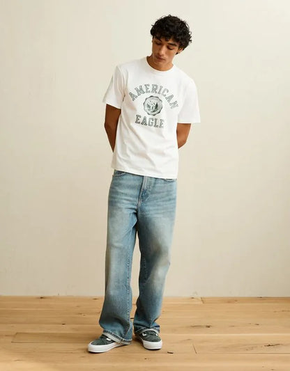 AE Standard Fit Graphic Logo T-Shirt