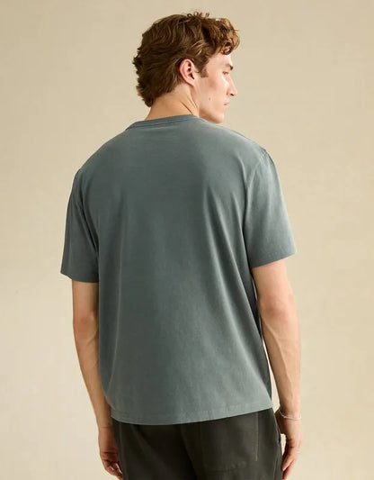 AE Standard Fit Graphic Logo T-Shirt