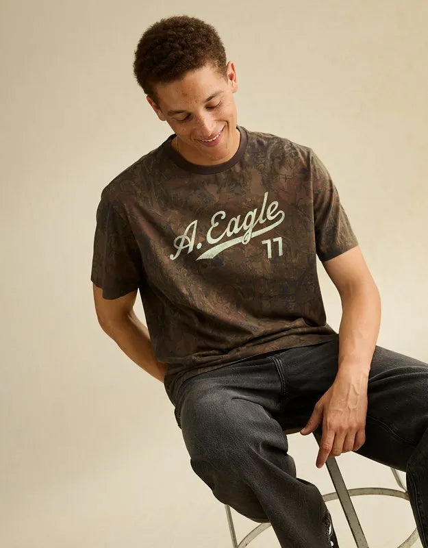 AE Standard Fit Graphic Logo T-Shirt