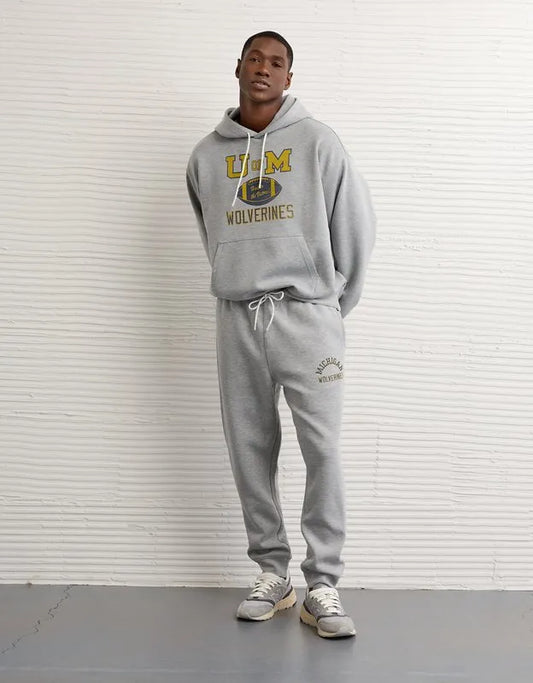 AE 24/7 Michigan Wolverines Graphic Jogger