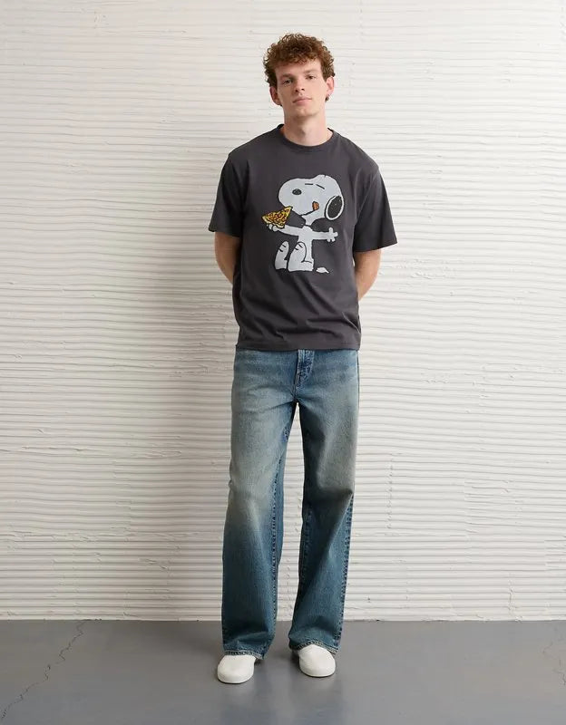 AE Standard Fit Snoopy Graphic T-Shirt