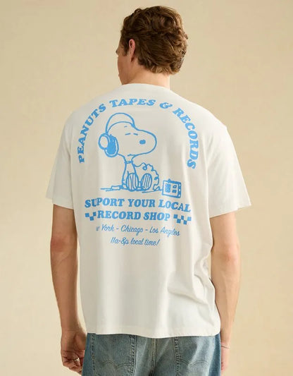 AE Standard Fit Snoopy Graphic T-Shirt