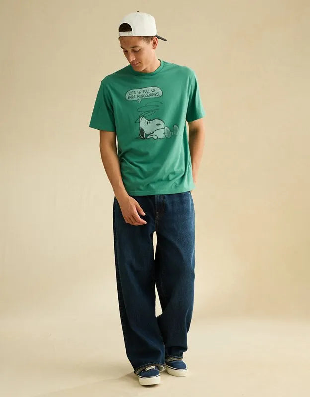 AE Standard Fit Snoopy Graphic T-Shirt