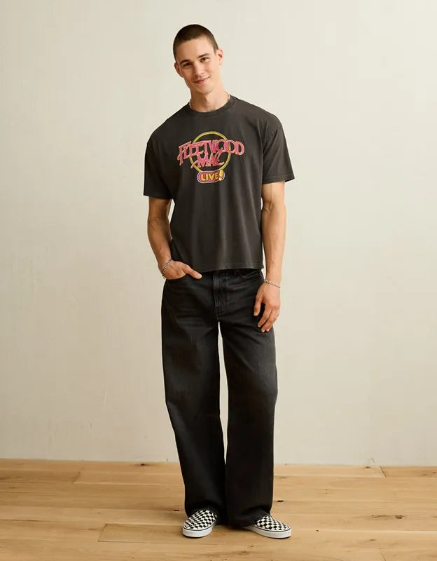 AE Boxy Fit Fleetwood Mac Graphic T-Shirt