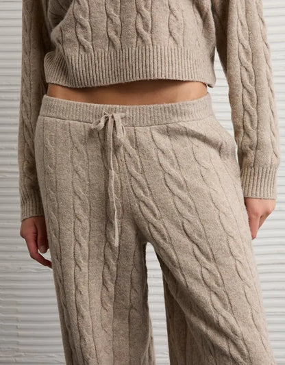 AE Cable Knit Sweatpant