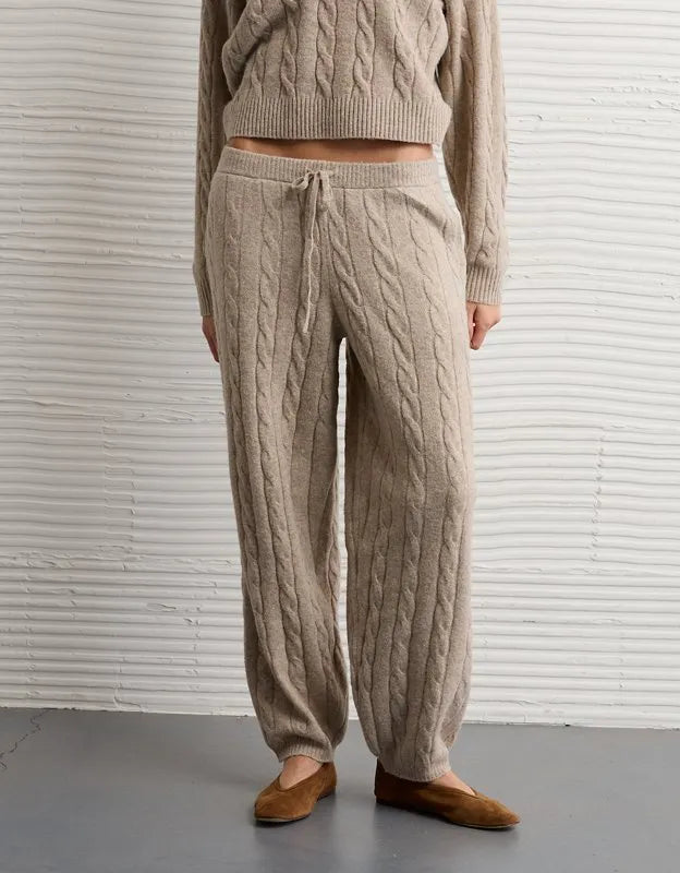 AE Cable Knit Sweatpant