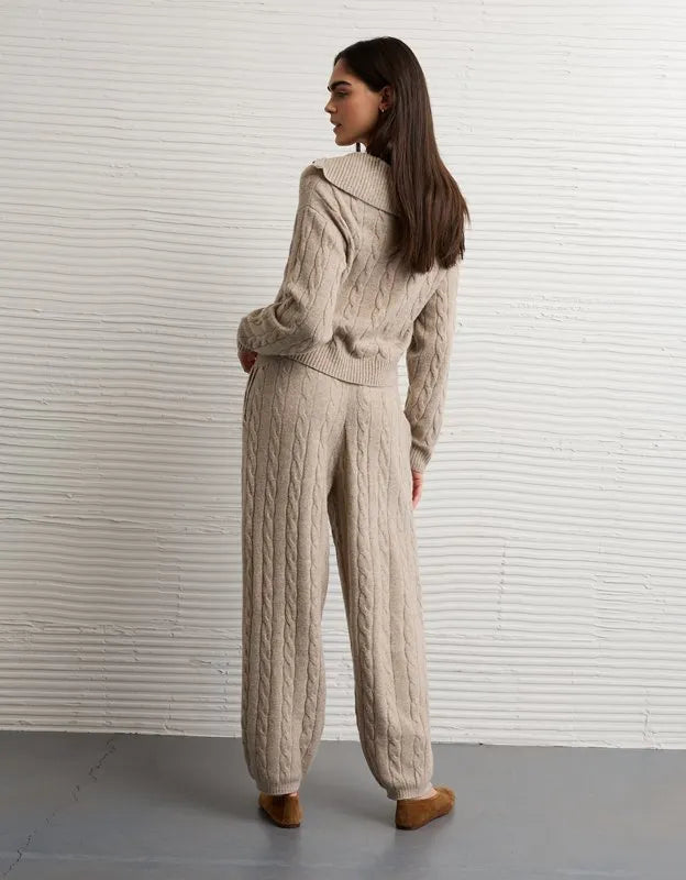 AE Cable Knit Sweatpant