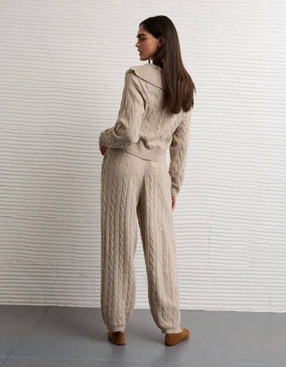 AE Cable Knit Sweatpant