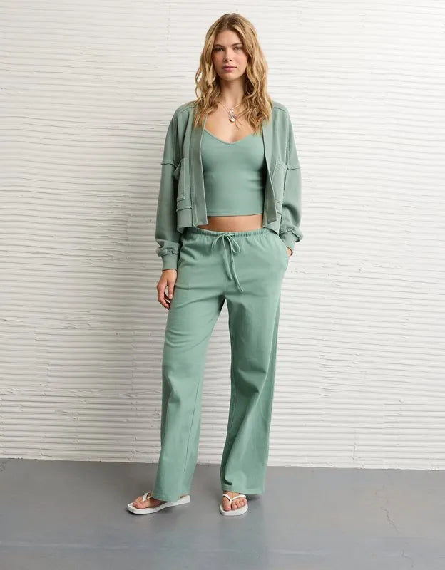 AE Saturday Mid-Rise Straight Pant