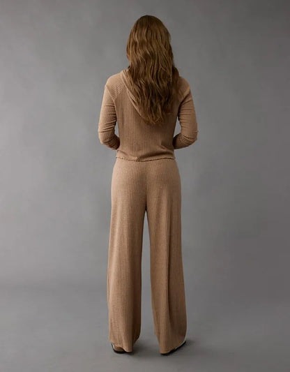 AE High-Waisted Knit Lounge Pant