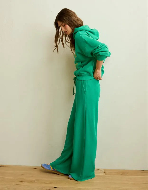 AE Campus Low-Rise Wide-Leg Sweatpant