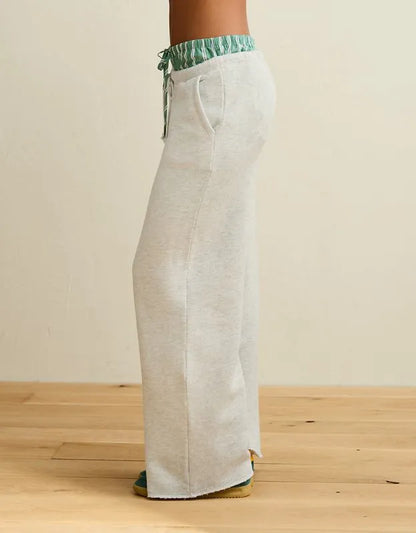 AE Campus Low-Rise Wide-Leg Sweatpant
