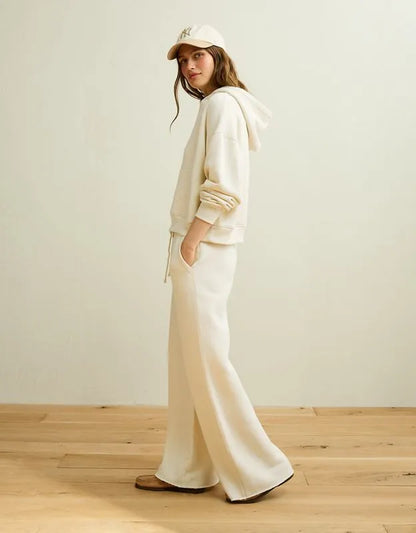 AE Campus Low-Rise Wide-Leg Sweatpant