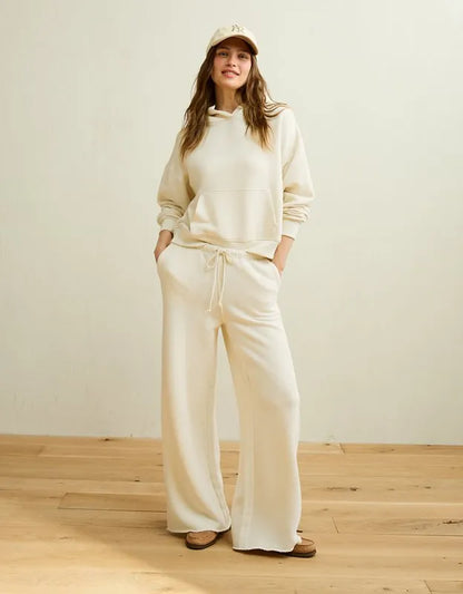 AE Campus Low-Rise Wide-Leg Sweatpant