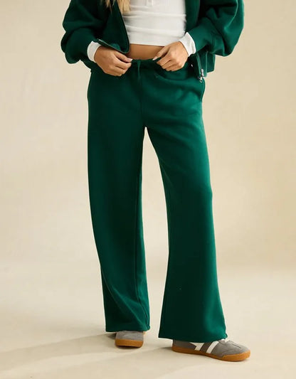 AE Everyday Luxe Straight Sweatpant