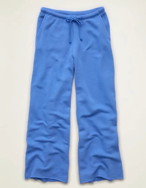 AE Campus Low-Rise Wide-Leg Sweatpant