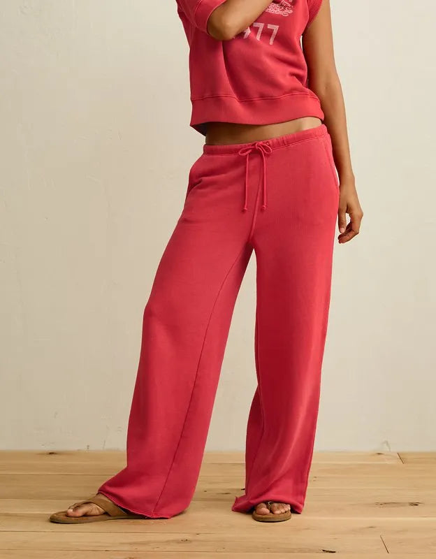 AE Campus Low-Rise Wide-Leg Sweatpant