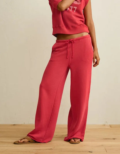 AE Campus Low-Rise Wide-Leg Sweatpant