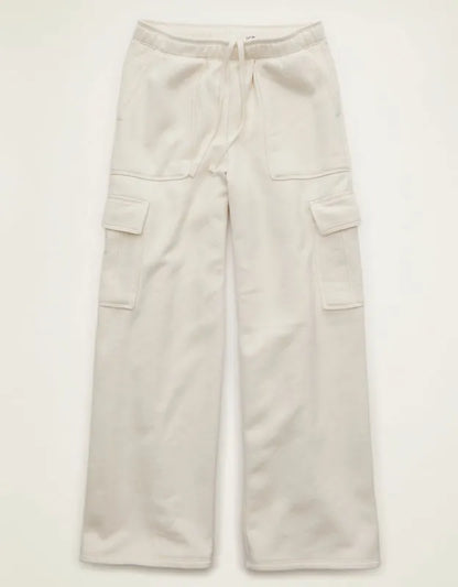 AE Everyday Luxe Cargo Wide-Leg Sweatpant
