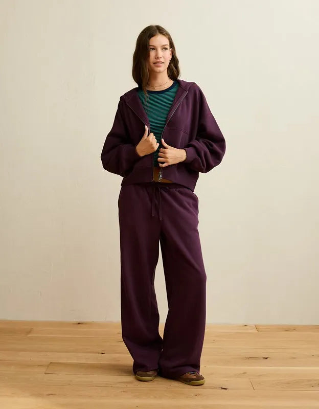 AE Everyday Luxe Straight Sweatpant