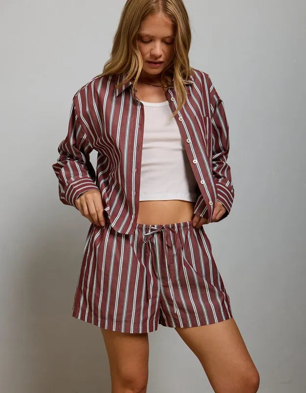 AE77 High-Waisted Poplin Short