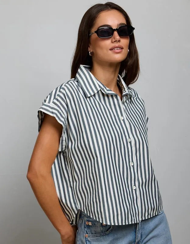 AE77 Cropped Poplin Short-Sleeve Shirt