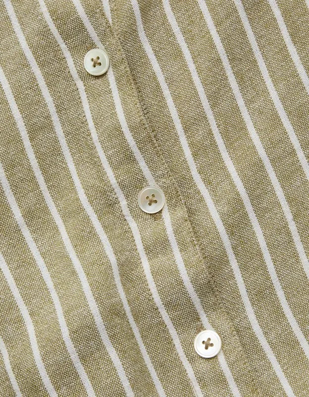 AE77 Boxy Linen-Blend Button-Up Shirt