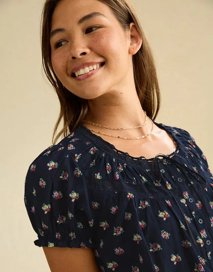 AE Front Tie Lace Inset Top