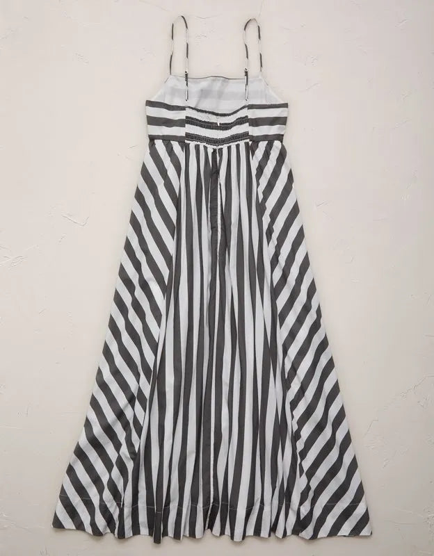 AE77 Empire Waist Maxi Dress