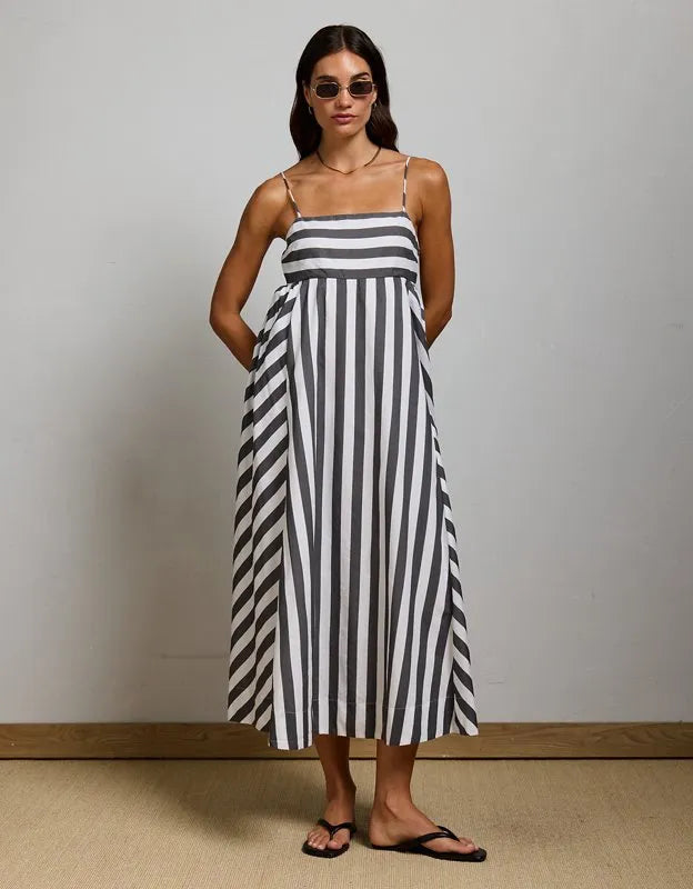 AE77 Empire Waist Maxi Dress