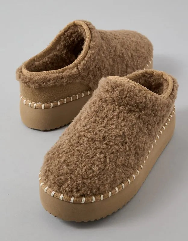 AE Sherpa Scuff Slide