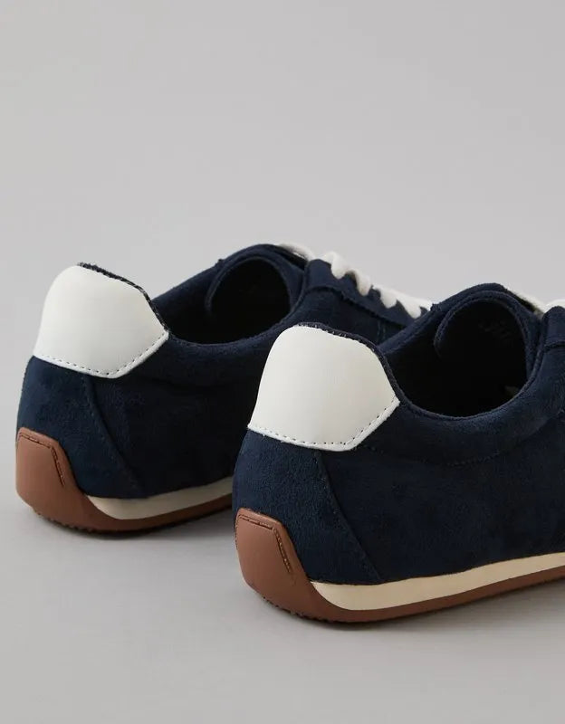 AE Low Pro Runner Sneaker