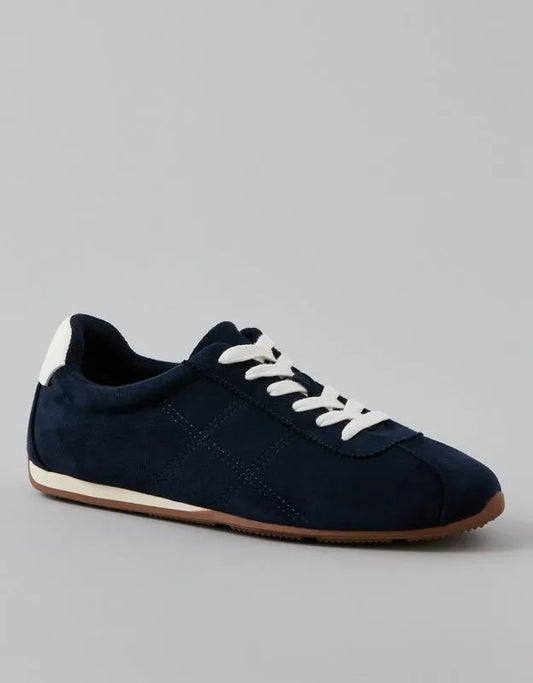 AE Low Pro Runner Sneaker