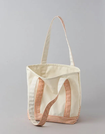 AE Off-Duty Snoopy Tote Bag