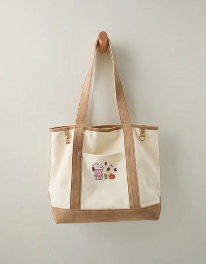 AE Off-Duty Snoopy Tote Bag