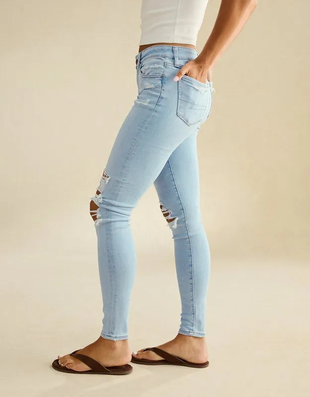 AE Low-Rise Ripped Jegging
