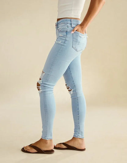 AE Low-Rise Ripped Jegging